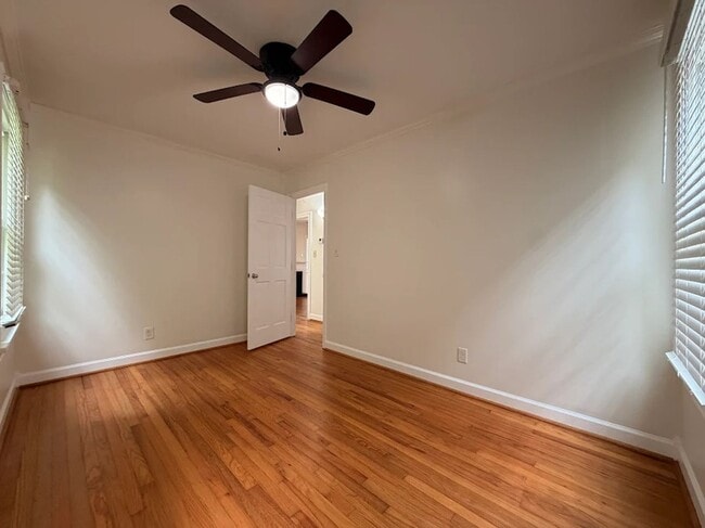 Photo - 383 Deering Rd NW