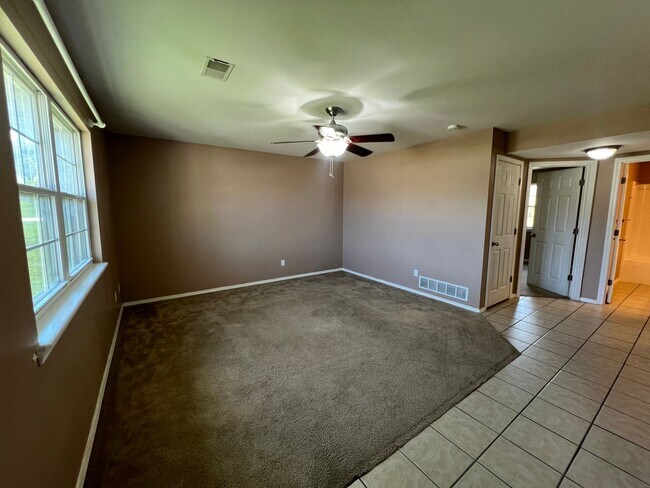 Photo - 6300-MF2-E1 Unit 62f32a49-6c87-11ef-ac2d-0a386d55592d