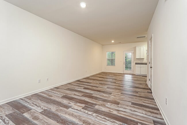 Photo - Fantastic 3bd/3ba home! Let yourself in!