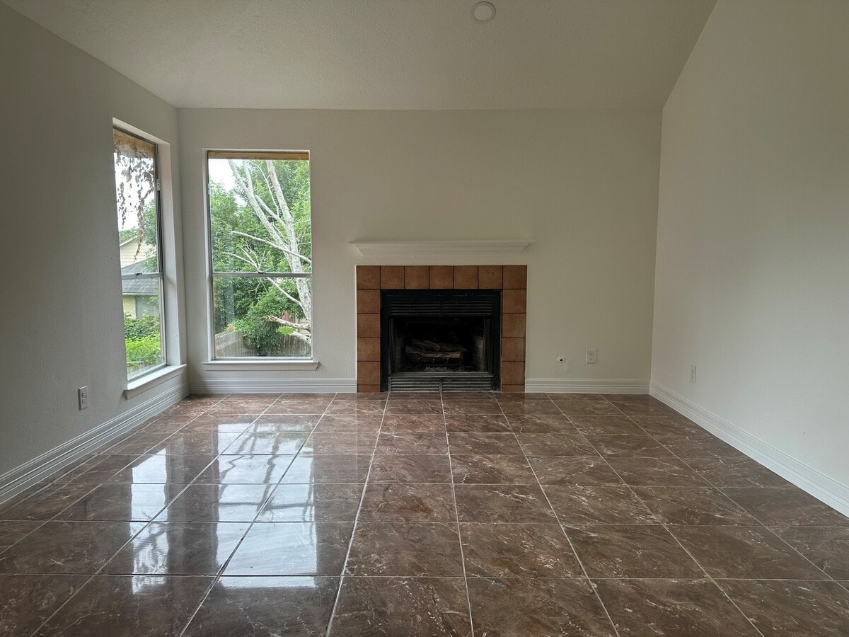 Photo - 138 Coffee Ln