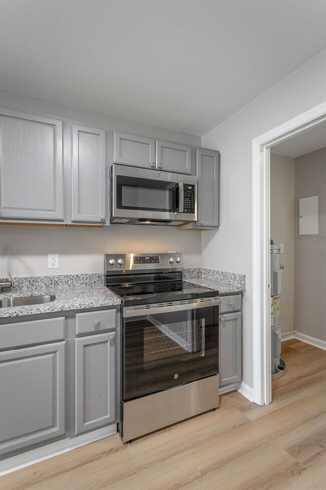 Photo - 2703 E 25th St Unit 2707