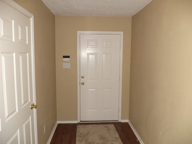 Photo - 1601 White Oak Rd