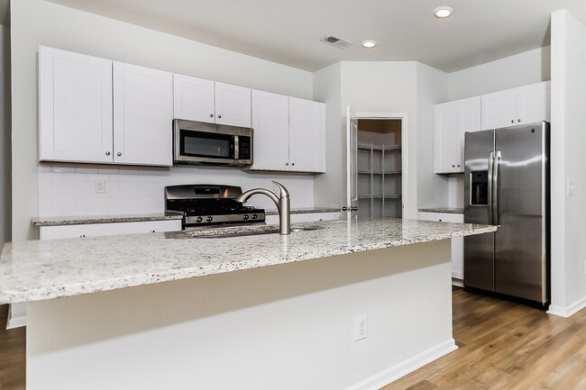 Photo - 143 S Reindeer Rd