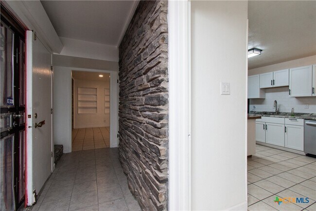 Photo - 1806 Glendale Dr