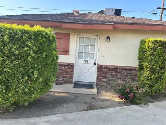 Building Photo - 108 Garnsey Ave Unit 108