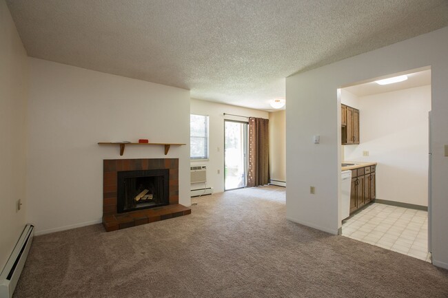 Photo - 512 E Monroe Dr Apartment Unit 512 E Monroe Dr D415