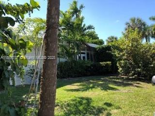 Photo - 9740 E Broadview Dr House