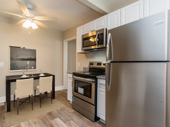 Building Photo - 1414 Broad St Rental