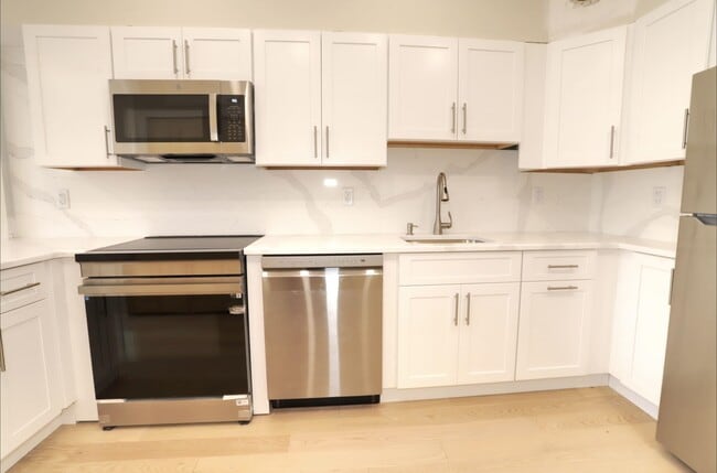 Photo - 931 Park Ave