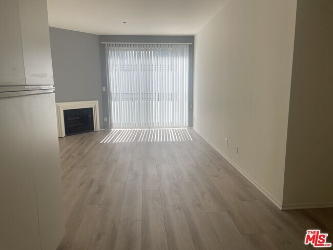 Photo - 10601 Wilshire Blvd Unidad 519