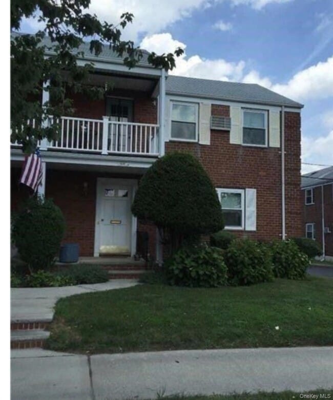 Building Photo - 75-07 260th St Unit 1A