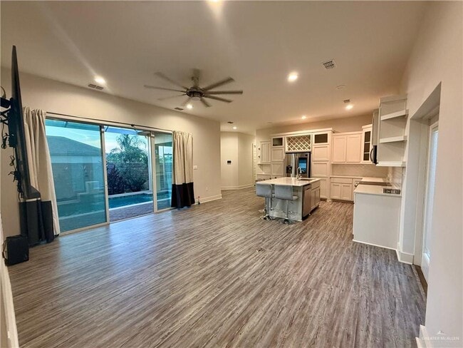 Photo - 25 Lago Washington