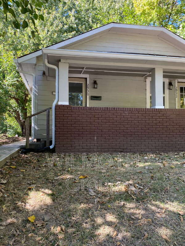 Building Photo - 2930 N Dearborn St Unit A