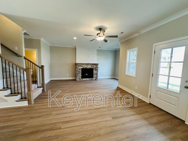 Photo - 109 Kirbyberry Rd