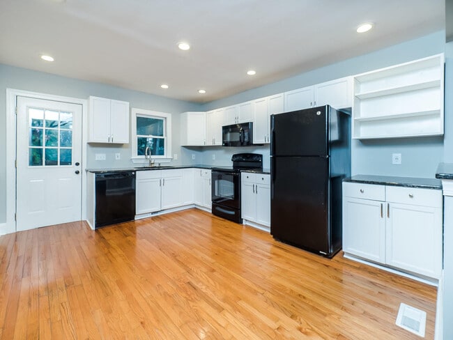 Photo - 1307 E Hargett St