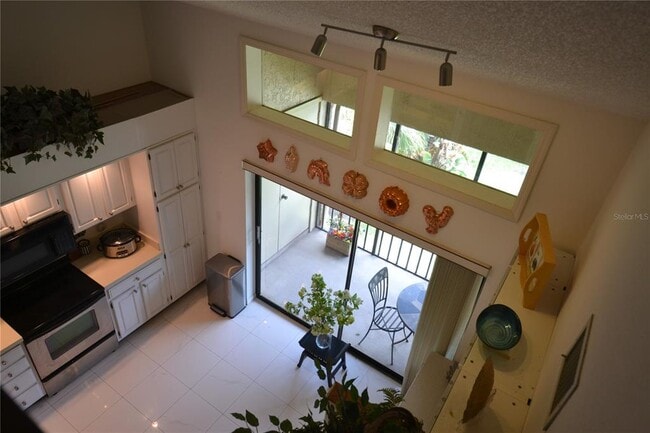 Photo - 112 Lindsay Ln