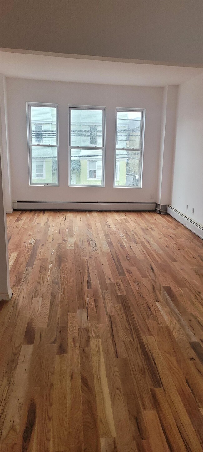 Photo - 500 Hawthorne Ave Unit 2A