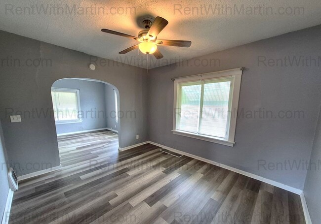 Photo - 310 N Frederick Ave