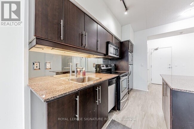 Photo - 2885 Bayview Ave Unit 602