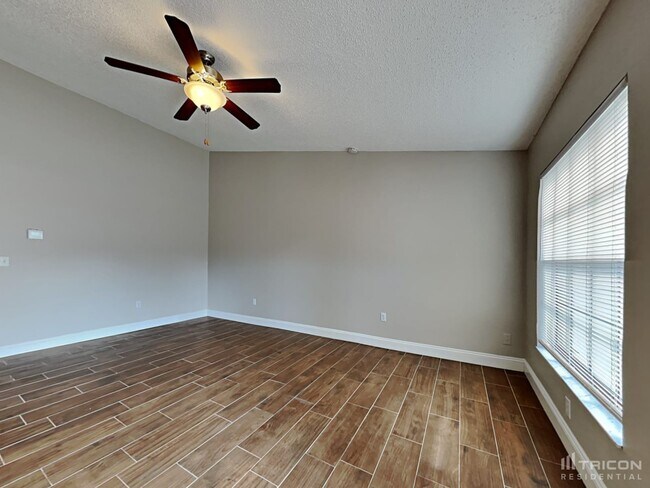 Photo - 10919 Livingston Dr Casa