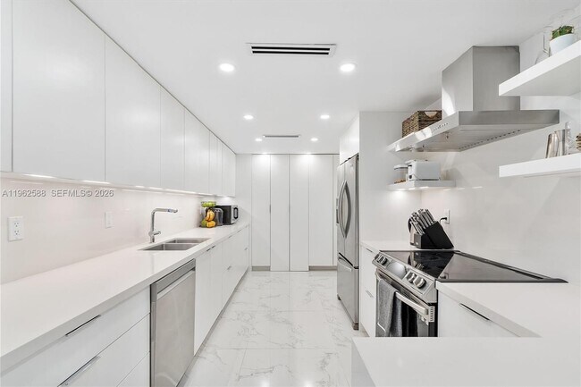 Photo - 1121 Crandon Blvd Unit D806