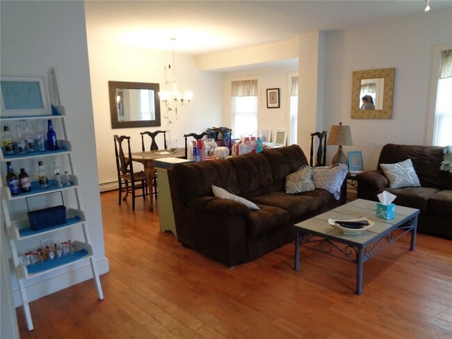 Photo - 20 Narragansett Ave