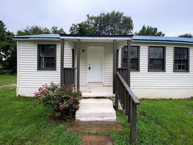 Building Photo - 104/105 7th Ave SE Unit 105 7th Ave SE