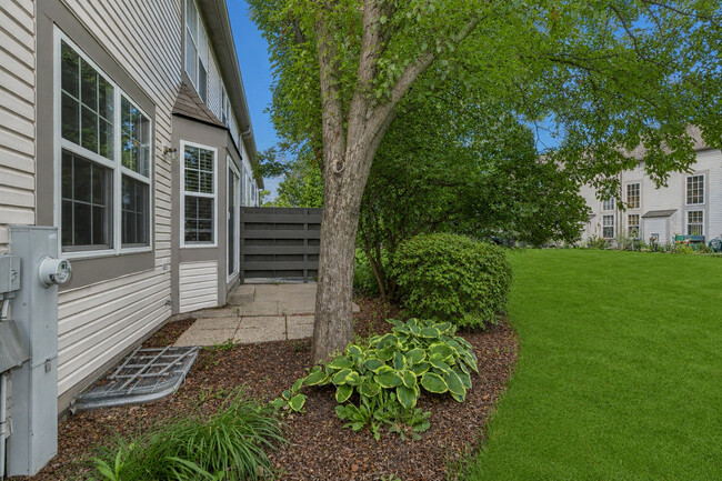 Photo - 651 Lancaster Cir