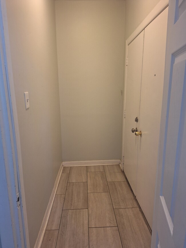 Photo - 1018 W 32nd Pl