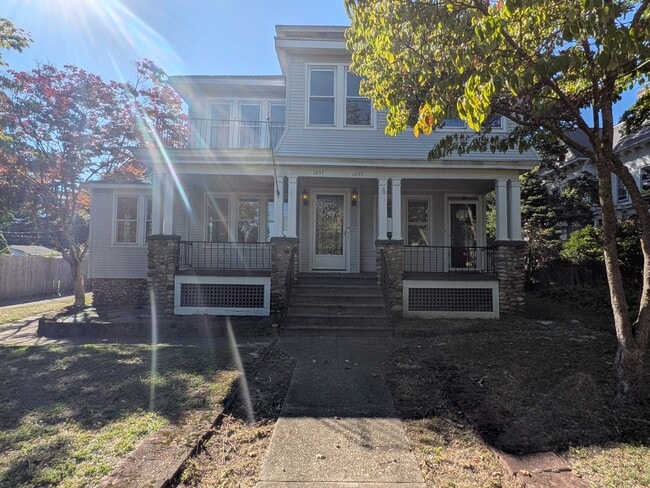 Building Photo - 1857 Northampton St Unit Northampton St Rental