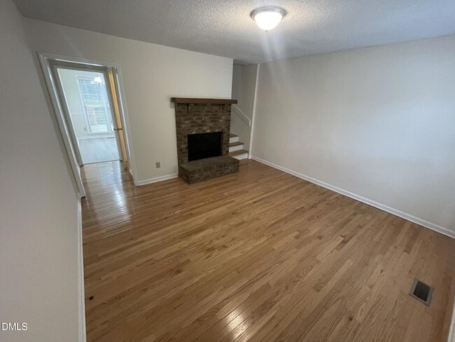 Photo - 212 S Hollybrook Rd