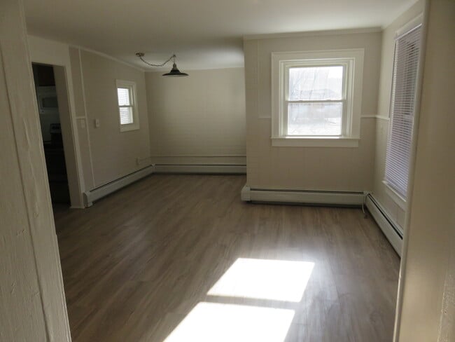 Building Photo - 52 Park St Unit A