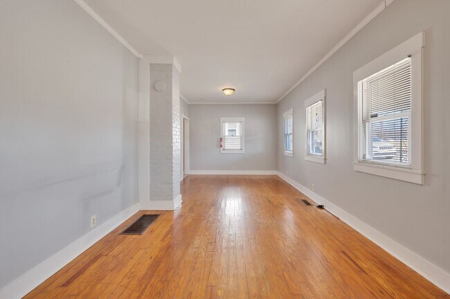 Photo - 1906 Overton St