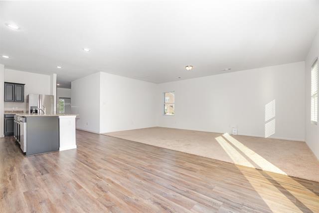 Photo - 706 Windsor Ct