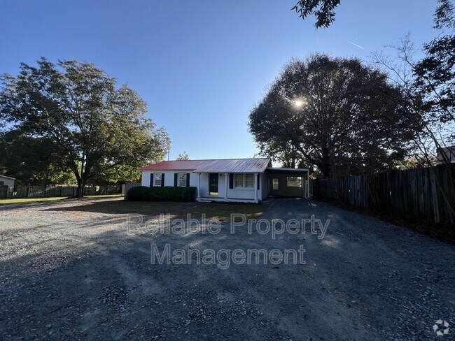 Building Photo - 2856 Cornwallis Rd Rental