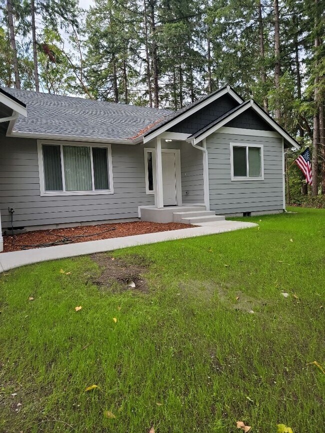 Photo - Clearwood/Yelm 3 bedroom, 2 bath Rambler. ...