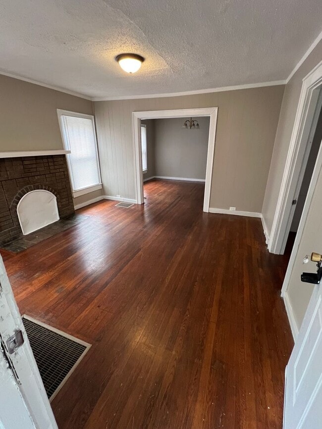 Building Photo - Three Bedroom Home in Chattanooga