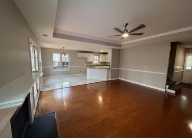 Photo - 404 Waterville Dr