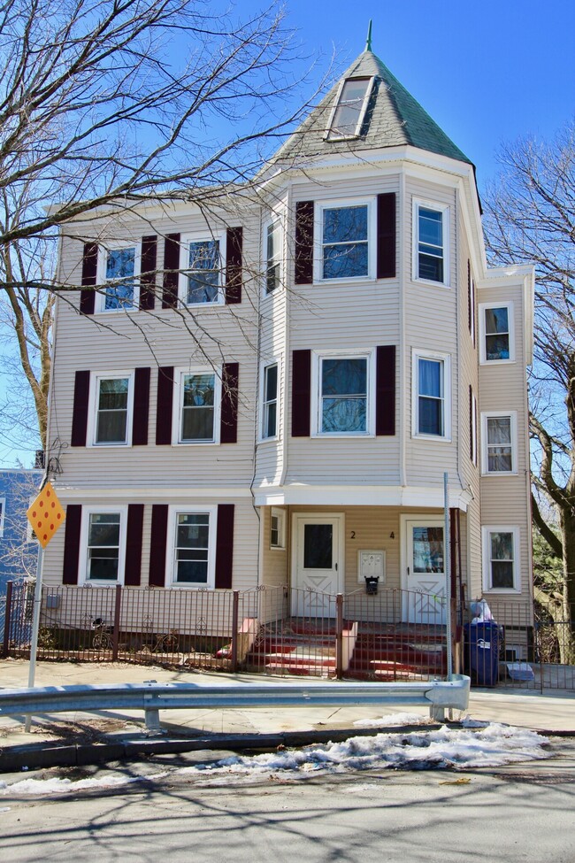 Photo - 4 Draper St Apartments Unit 2