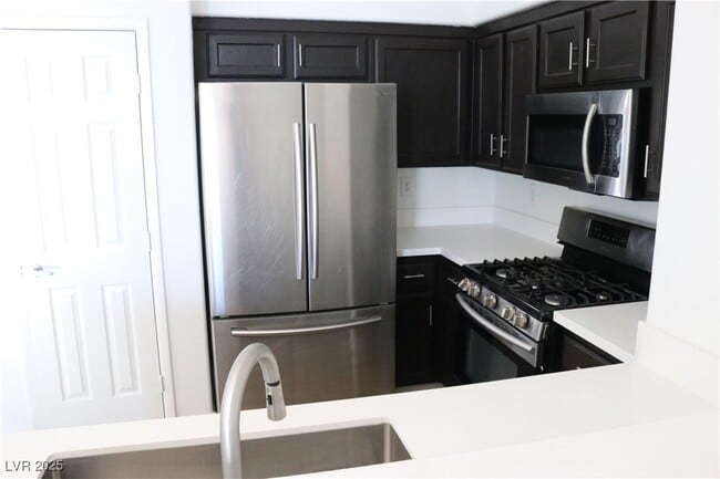 Photo - 50 Aura de Blanco St