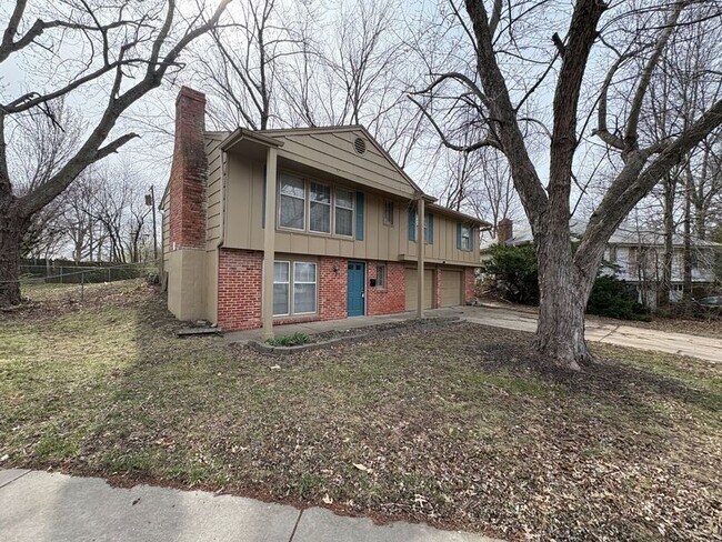 Photo - 7415 Willow Ave