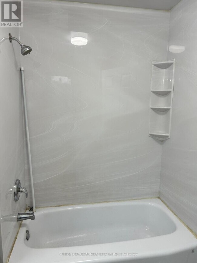 Photo - 166 Kulpin Ave