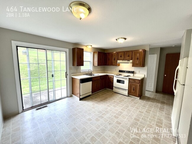 Photo - 464 Tanglewood Ln