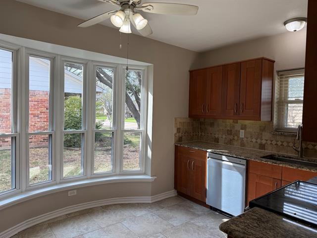 Photo - 1612 Villanova Dr