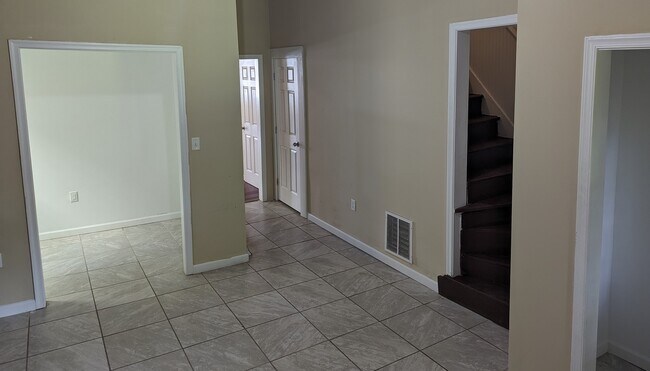 Photo - 52 Terrace St