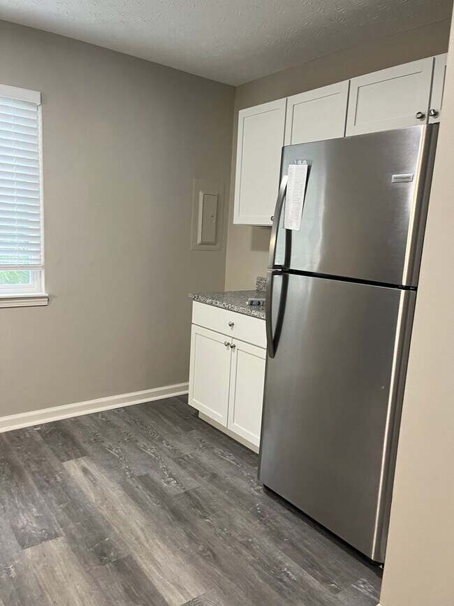 Photo - 3327-3335 Morse Rd Unit 3335