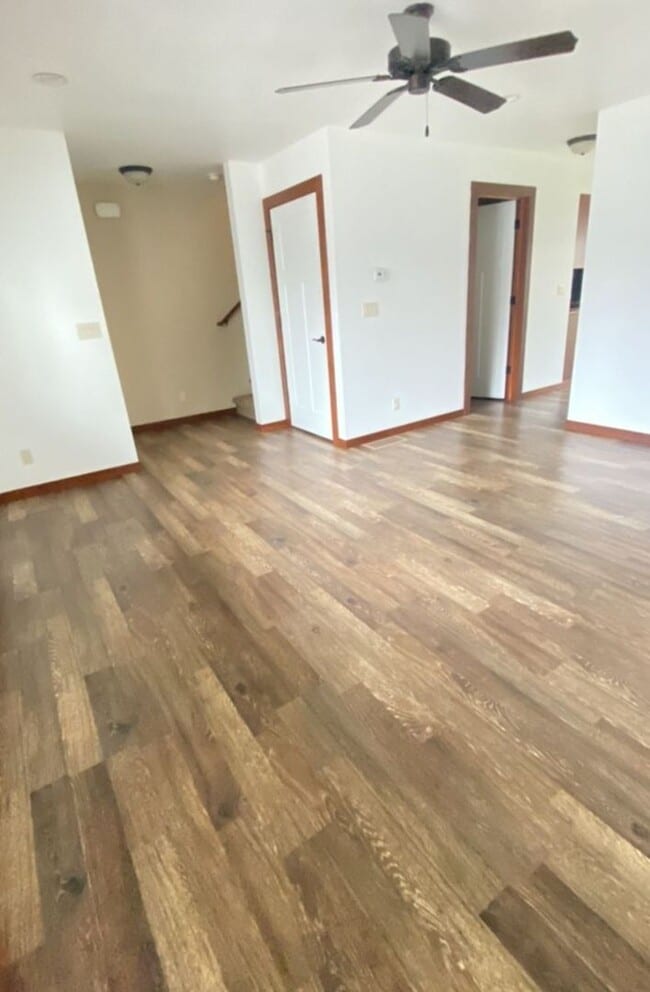 Photo - Spacious 3 bedroom 2.5 bath Post Falls Duplex