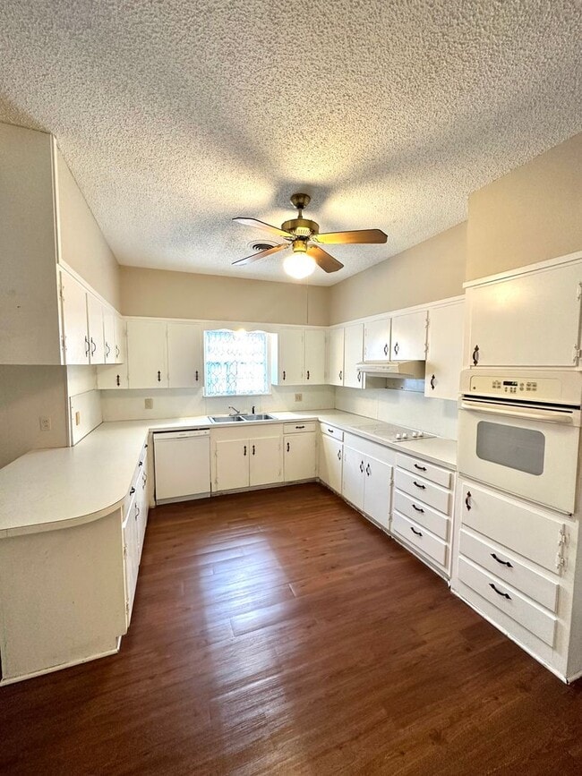 Photo - COMING JUNE 2026 - Spacious 3 Bedroom 2 Bathroom Home in College Hills Neighborhood!
