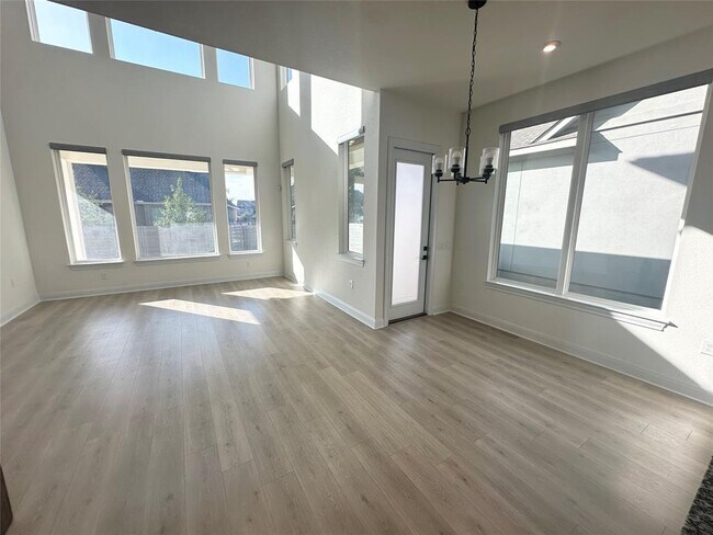 Photo - 1217 Silver Dollar Trail Casa