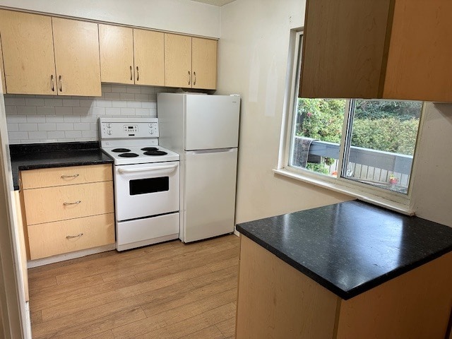 Building Photo - 646-646 Admirals Rd